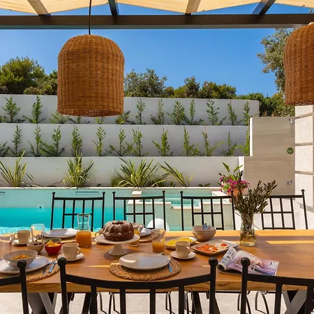 Villa Leylandii Razanj Rogoznica * Ražanj