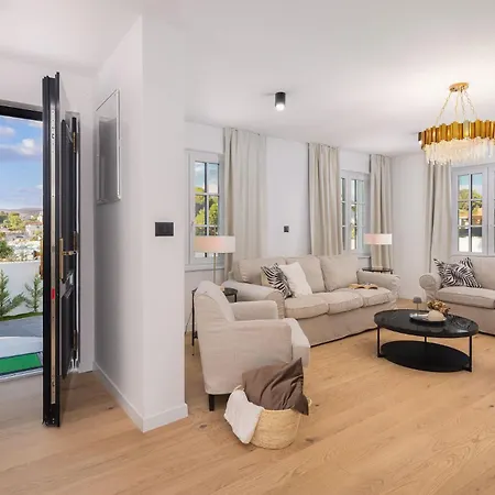 Villa Leylandii Razanj Rogoznica