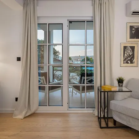 Villa Leylandii Razanj Rogoznica