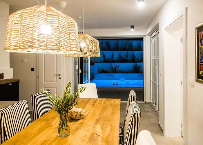 Leylandii Rogoznica 빌라 *