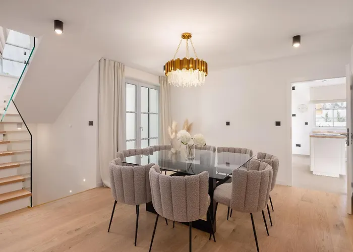 Leylandii Rogoznica Vila