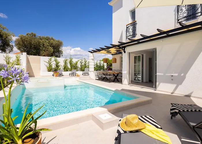 Leylandii Rogoznica Just Few Steps From Sea Villa *