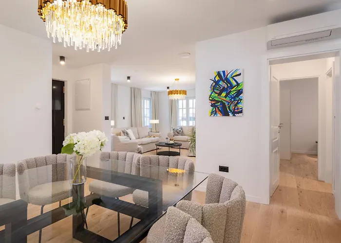 Leylandii Rogoznica Razanj