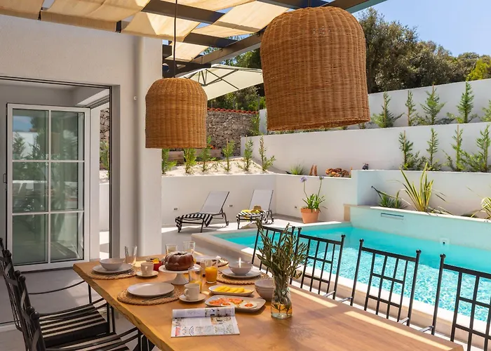 Vila Leylandii Rogoznica