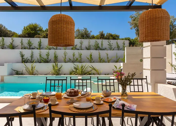 Leylandii Rogoznica * Razanj