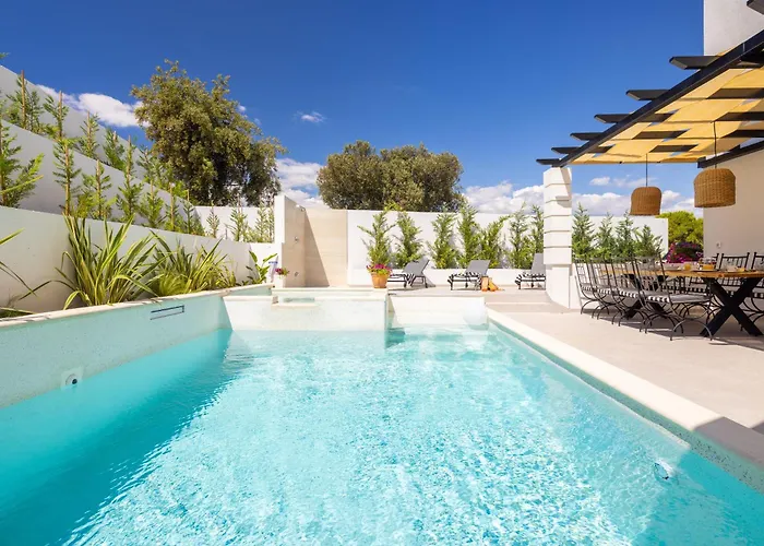 Leylandii Rogoznica 빌라 *