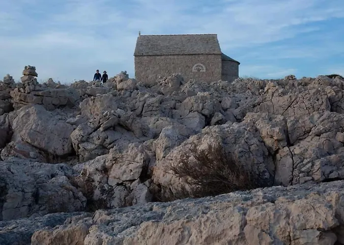 Leylandii Rogoznica Just Few Steps From Sea